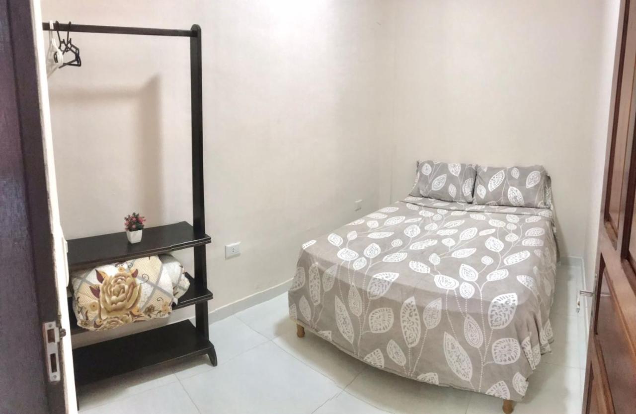 Colibri Hostel Пуерто Игуасу Екстериор снимка