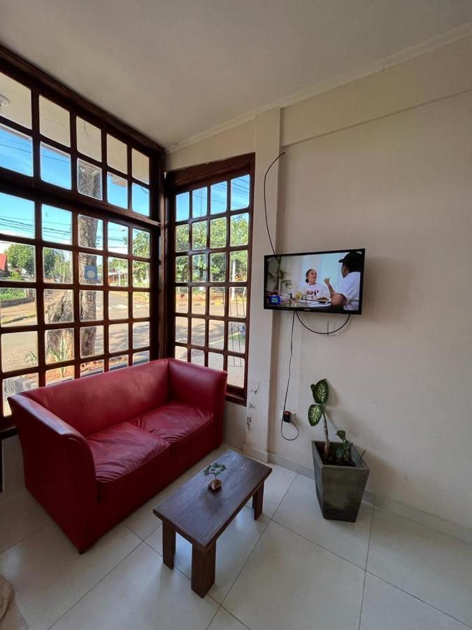 Colibri Hostel Пуерто Игуасу Екстериор снимка