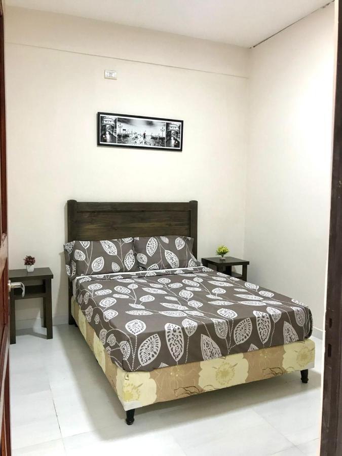 Colibri Hostel Пуерто Игуасу Екстериор снимка