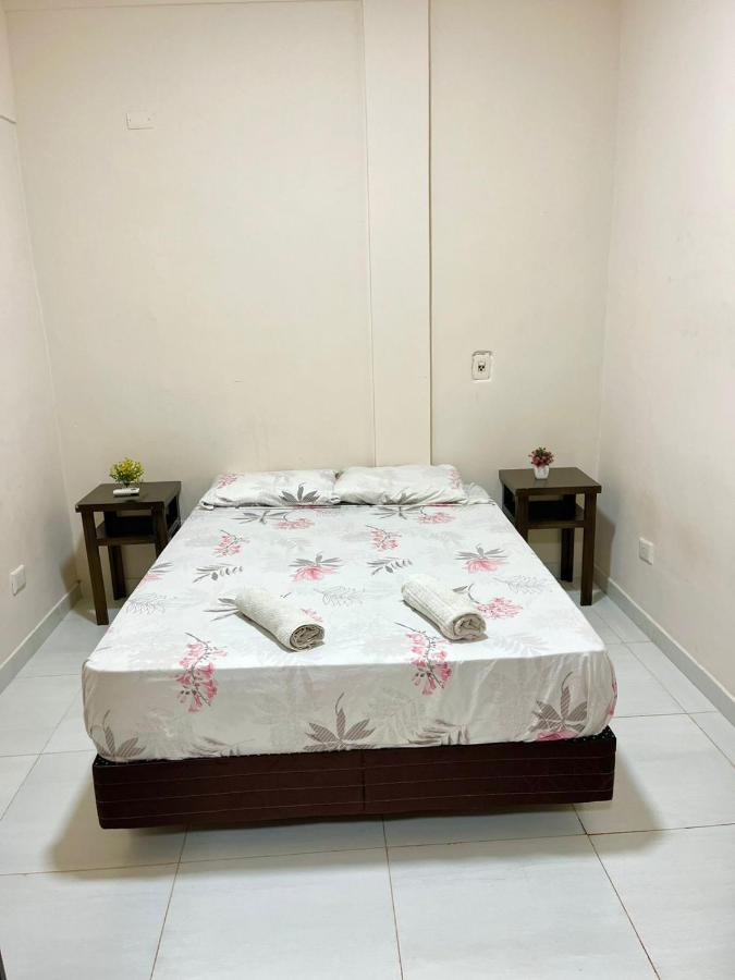 Colibri Hostel Пуерто Игуасу Екстериор снимка